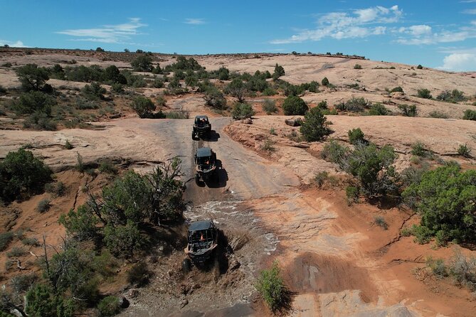 BEST! Hell's Revenge U-Drive 4X4 Tour in Moab +Dinosaur Tracks! - Meeting Point, Parking, and Pickup: What Your Moab Timing Should Look Like