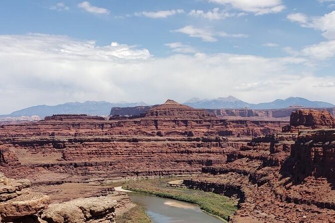 Canyonlands National Park Backcountry 4x4 Adventure from Moab - Goosenecks Overlook: classic Canyonlands viewing
