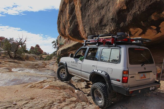 Canyonlands National Park Needles District by 4x4 - Lunch with a view: the break that keeps the day fun
