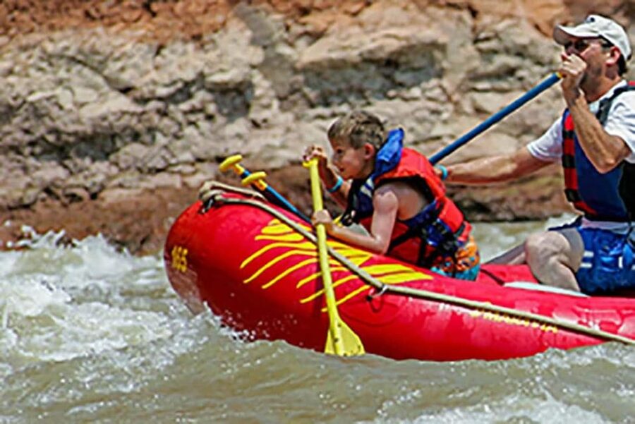 Colorado River : Morning Half-Day Colorado River Rafting - Castle Valley geology lessons: The part that gives the scenery meaning