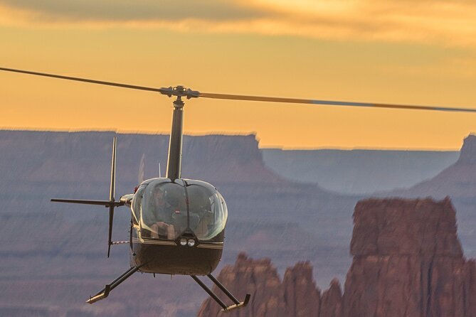 Corona Arch & Canyon Run Heli Tour - 20 minutes - Key highlights at a glance