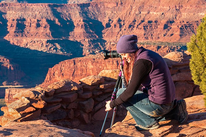 Day of Photography in Moab, Arches & Canyonlands - What the Guide Coaching Looks Like in Practice (Not Theory)