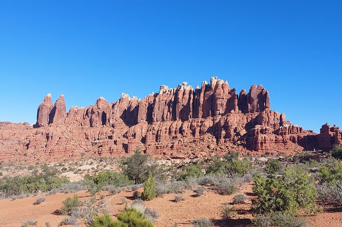 Discover The Hidden Arches: Solitaire Arches Hike & 4x4 Fun - Timed-entry into Arches National Park: how you save energy and hassle