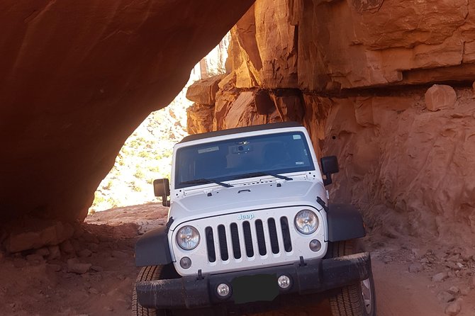 Do it like a local! Drive a canyon in the comfort of your personal SUV! - Driving Moab can be loud. This one feels personal.