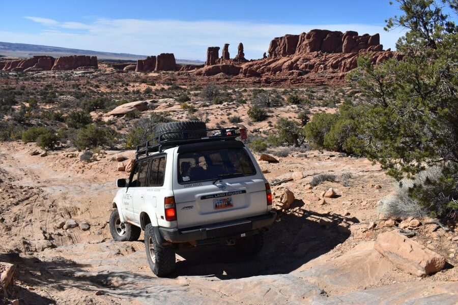 From Moab: Arches National Park 4x4 Drive and Hiking Tour - Dinosaur tracks and the old cowboy trail exit