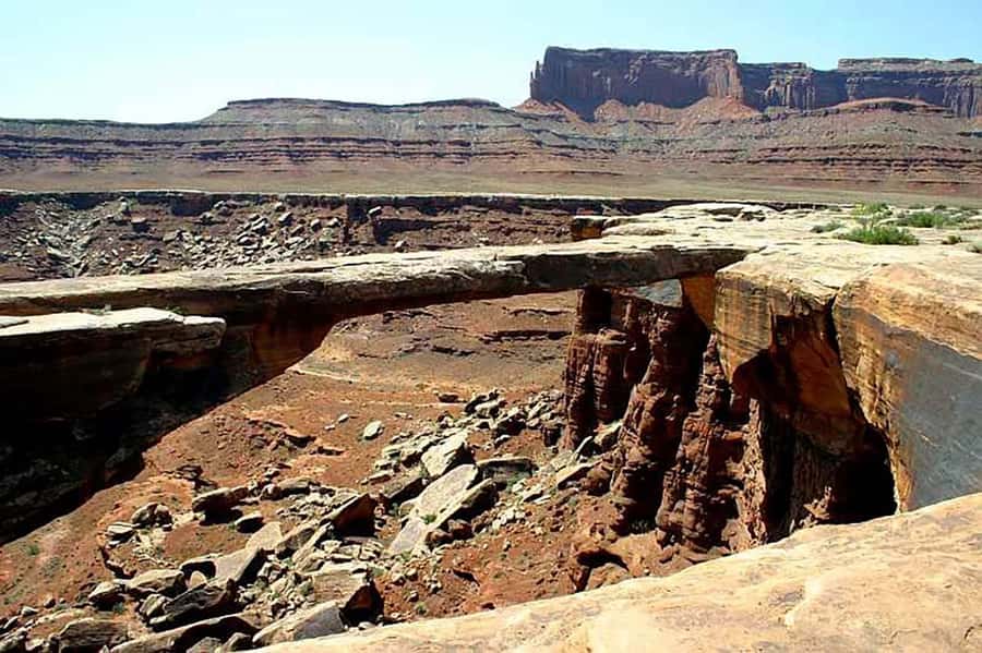 From Moab: Canyonlands 4x4 Drive and Calm Water Cruise - Calm-water RIB cruise on the Colorado: Meander Canyon and the Gooseneck feel