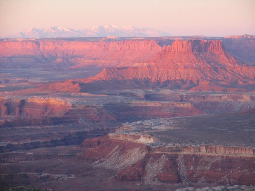 From Moab: Canyonlands 4x4 Drive and Colorado River Rafting - Small-group feel: easier questions, better photo stops, and less crowd pressure