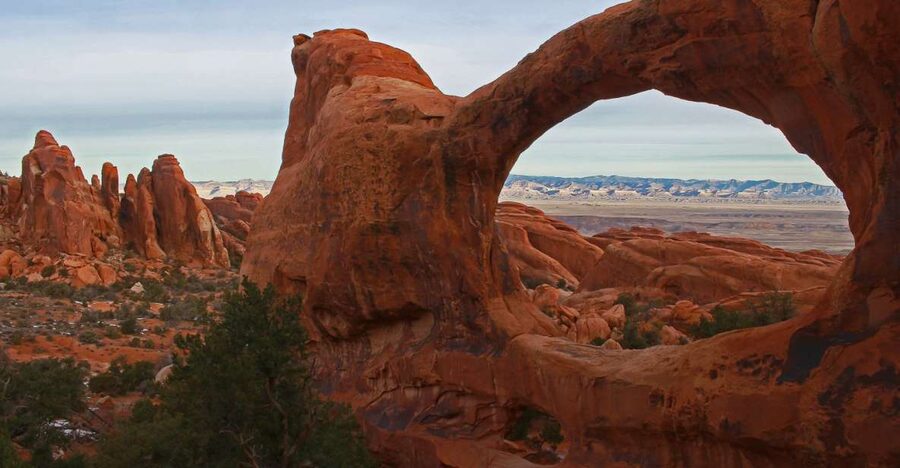 From Moab: Full-Day Canyonlands and Arches 4x4 Driving Tour - Canyonlands to Arches by 4x4: The Big Win for Your Day