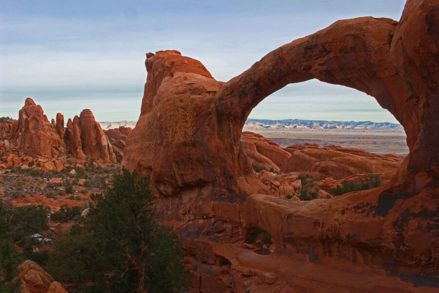 From Moab: Half-Day Arches National Park 4x4 Driving Tour - Marching Men and Dinosaur Tracks: Learning Time That Doesn’t Feel Like Class