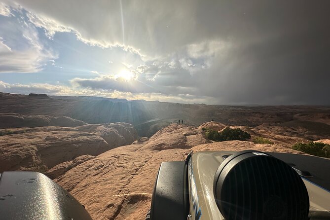 Guided 3.5-Hour You-Drive Jeep Tour in Moab - When to book in Moab: plan for demand