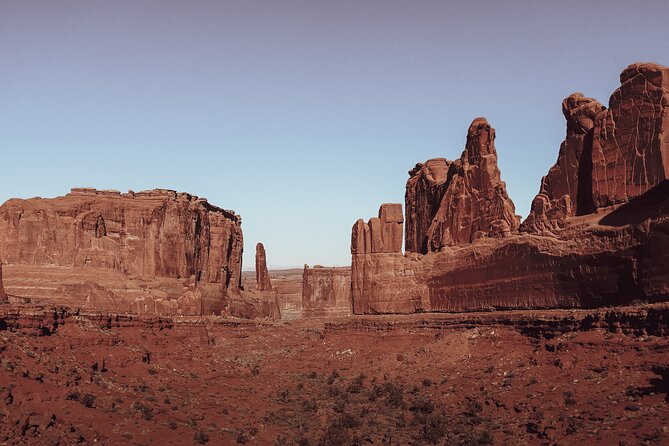 Half Day Arches 4x4 with Delicate Arch Hike - Who should book this (and who should rethink it)
