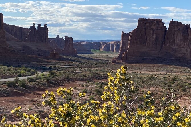 Half Day Private Arches National Park Guided Tour - Getting There: Pickup Options and the Moab Start Point