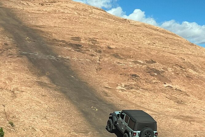 Hell’s Revenge Private 4x4 Guided Jeep Experience in Moab - Key highlights you’ll actually care about