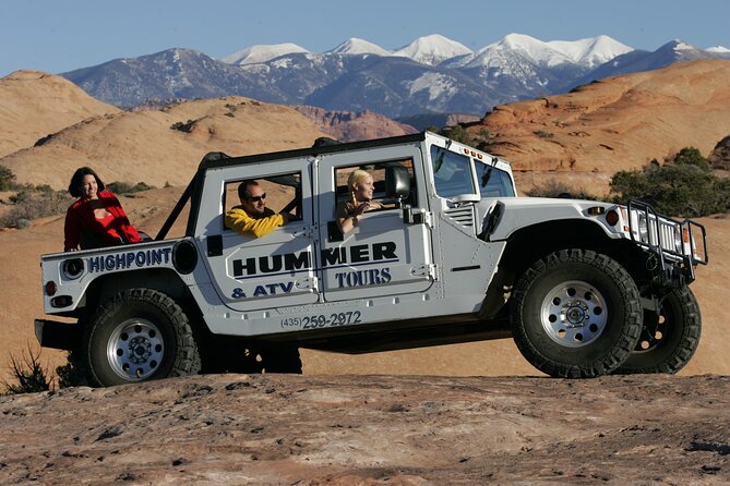 Hell’s Revenge Sunset Off-Road Hummer Adventure - Group size: how crowded will it feel?