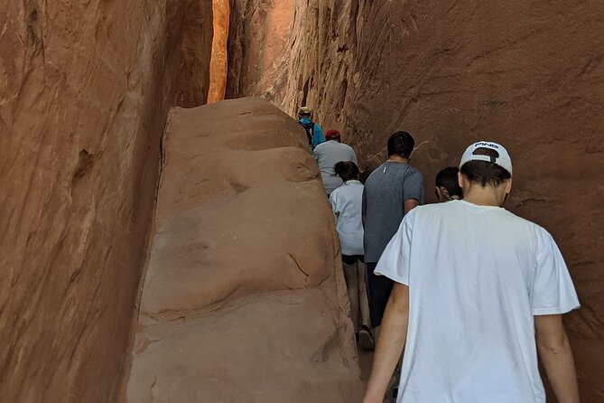 Immersive Arches Walking Tours | More Stops, More Tour Options - Why the guide matters more than you expect