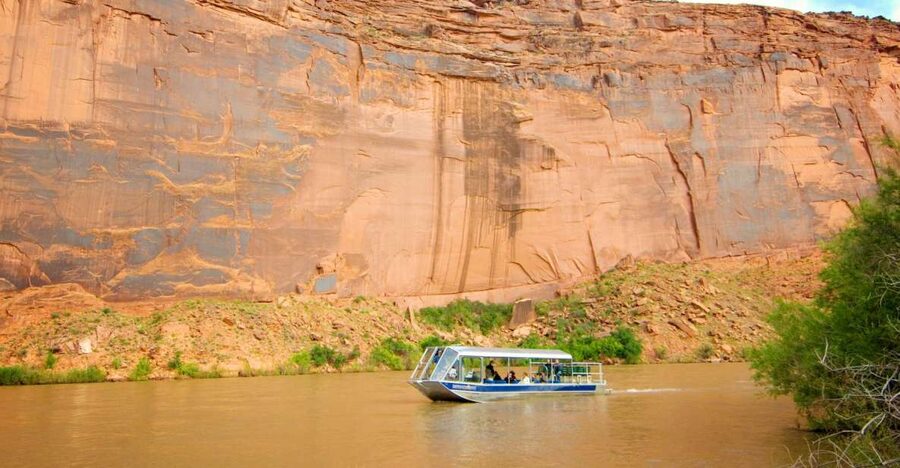 Moab: 3-Hour Jet Boat Tour to Dead Horse Point State Park - Dead Horse Point State Park and Thelma and Louise Point, up close