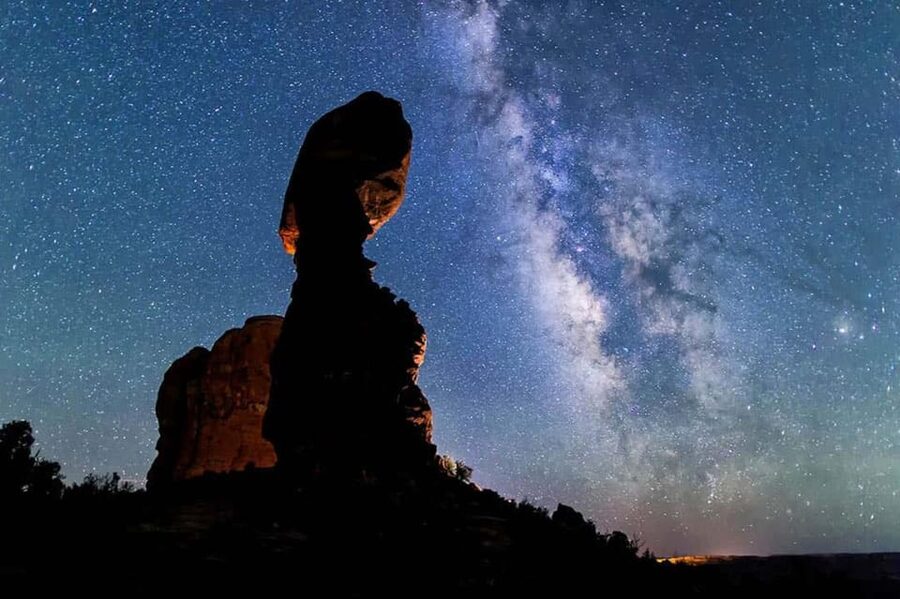 Moab: Arches National Park Sunset Tour - Turret Arch: the quick stop that still feels meaningful