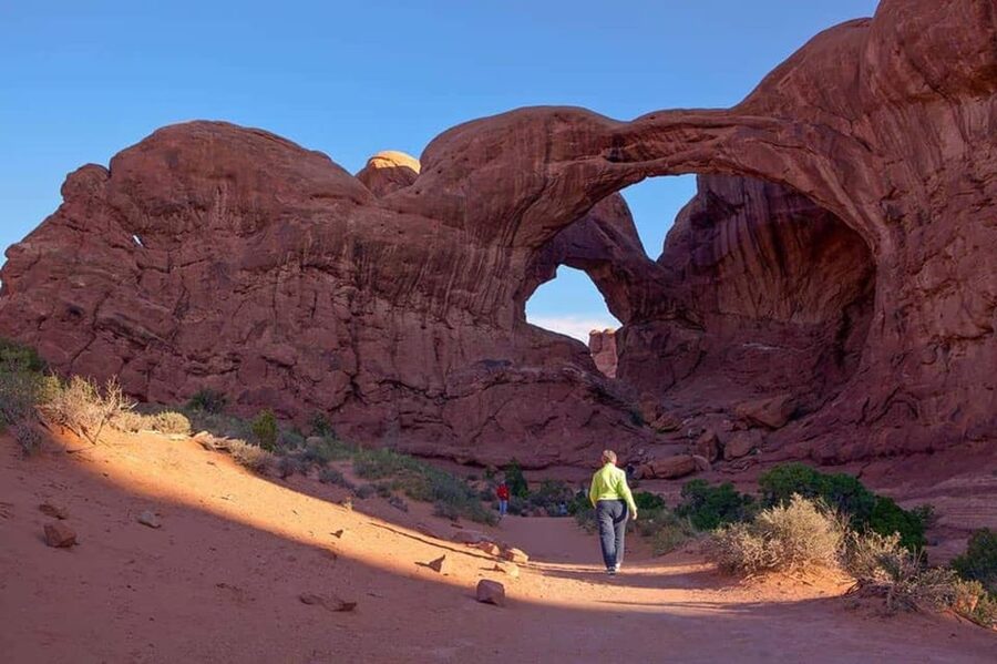 Moab: Arches National Park Sunset Tour - Delicate Arch Overlook: the iconic moment, minus the stress