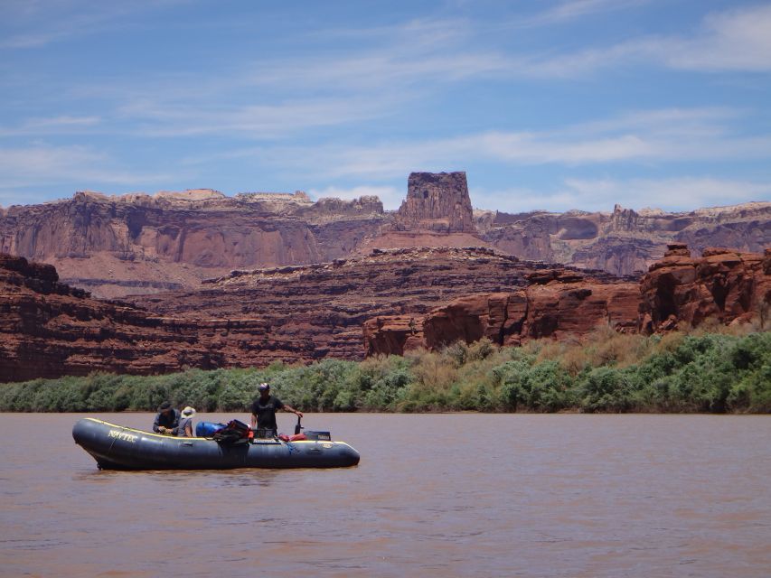 Moab: Calm Water Cruise in Inflatable Boat on Colorado River - How the guides shape the whole experience