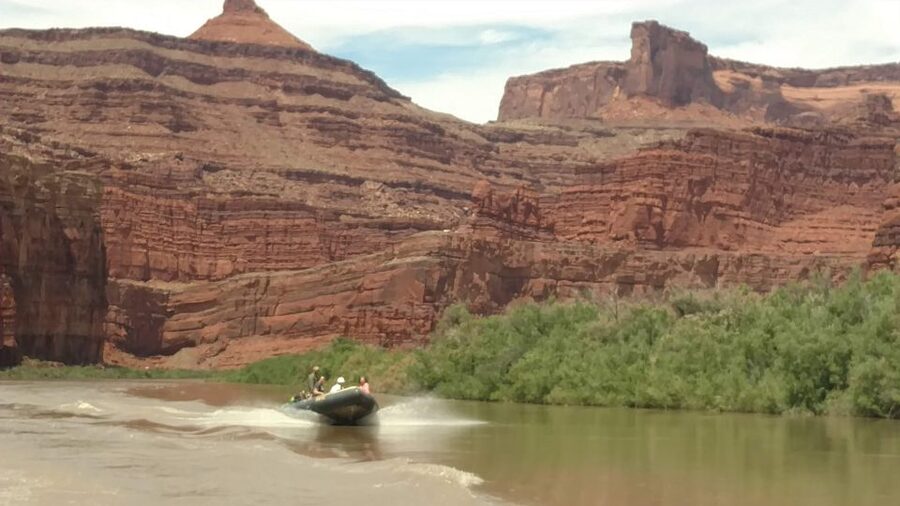 Moab: Calm Water Cruise in Inflatable Boat on Colorado River - Practical itinerary flow: what your time on the water likely feels like