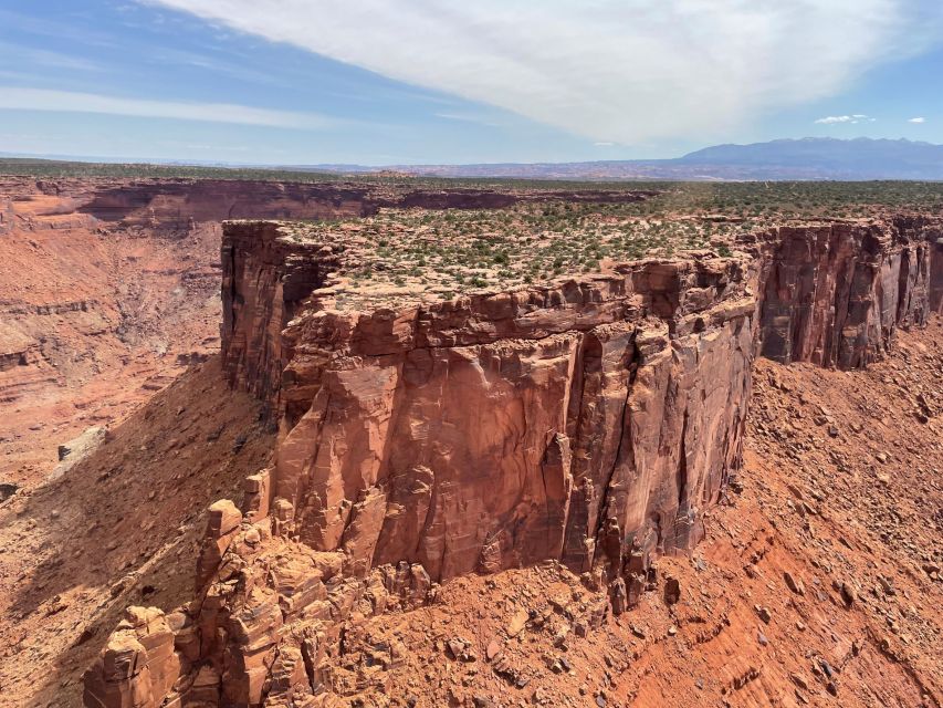 Moab: Canyon Country Sunset Helicopter Tour - Small group, relaxed pace: why the tour doesn’t feel like a cattle call