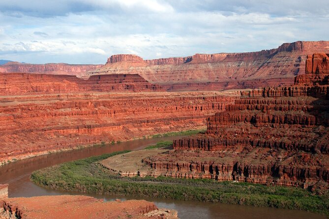 Moab Combo: Colorado River Rafting and Canyonlands 4X4 Tour - The Moab combo format: 8 hours, two very different terrains