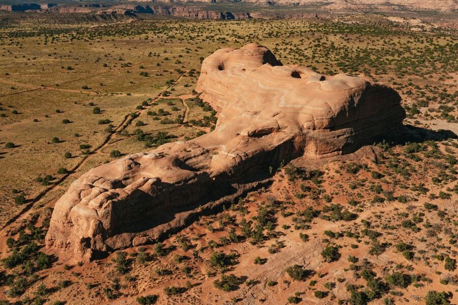 Moab: Corona Arch Canyon Run Helicopter Tour - Castle Valley and Castleton Tower: seeing the bigger picture