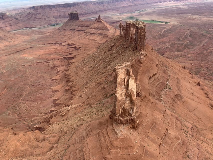 Moab: Grand Helicopter Tour - Island in the Sky and the Colorado River: where the route gets real