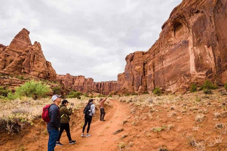 Moab Half Day Jeep Tour - How the Guides Make Moab’s Geology Make Sense