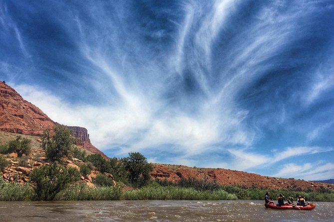 Moab Half-Day Rafting Trip - On the water: what paddling a small raft actually feels like