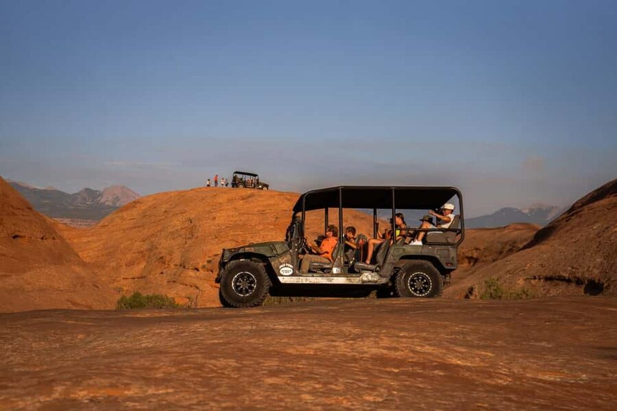 Moab: Hell's Revenge Hummer Adventure - Your guide is part tour driver, part geology storyteller