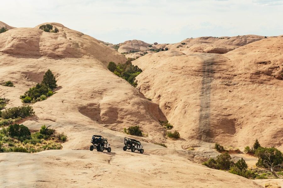 Moab: Hells Revenge Trail Off-Roading Adventure - The guide experience: skill plus storytelling on the trail
