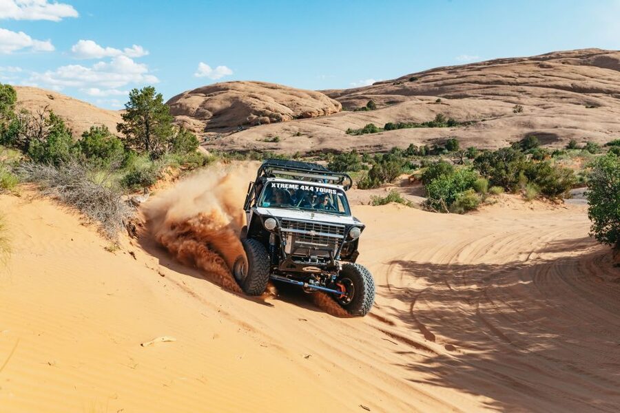 Moab: Hells Revenge Trail Off-Roading Adventure - Getting there and what happens when you arrive