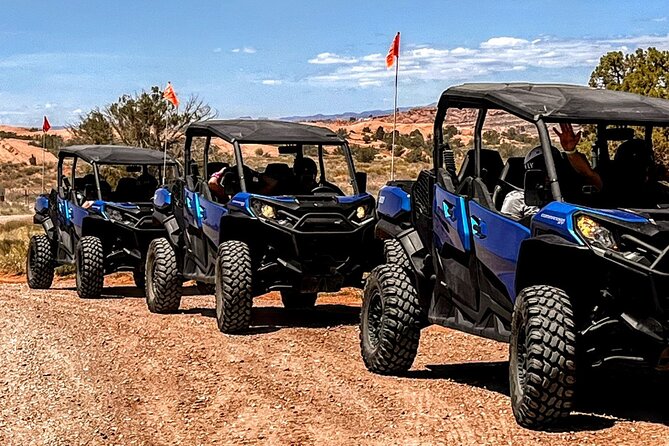 Moab’s #1 Rated Guided U-Drive Hell’s Revenge Off-Road Tour - Entering Hell’s Revenge: Driving Your Own Line Through Rock