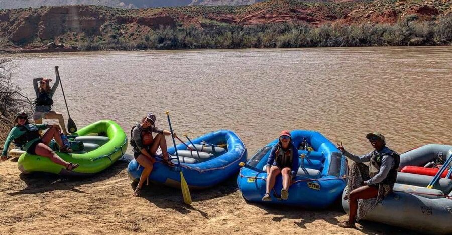 Moab: Whitewater Rafting on the Colorado River - The scenic HWY 128 drive: a warm-up you won’t regret