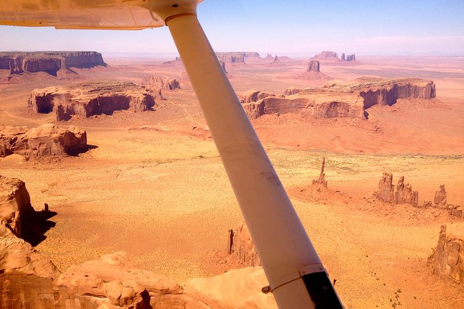 Monument Valley and Canyonlands National Park Combo Air Charter - Headsets and live pilot commentary: the real secret sauce