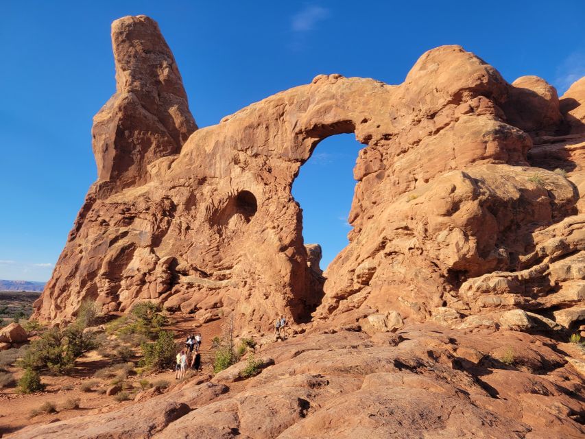 Morning Arches National Park 4x4 Tour - Where It Fits: Best For Families, First-Time Arches Fans, and 4x4 Lovers