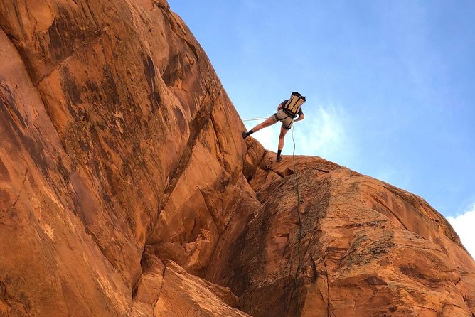 Private Half-Day Canyoneering Tour in Moab - Water Crossings and the Chilly Finale: What to Expect and What to Pack