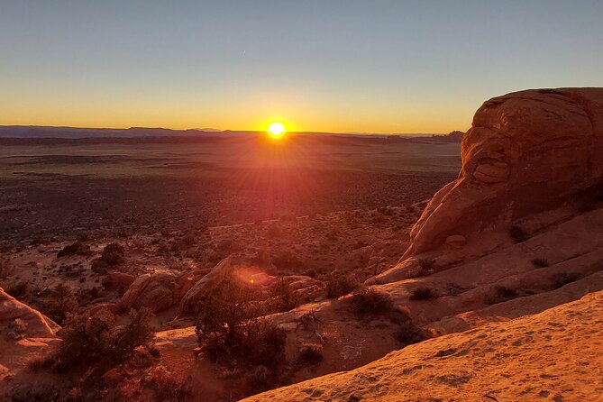 Secluded Arches Sunset Experience Best Of Devils Garden Fun Hike - Moab pickup and getting to Arches without a car headache
