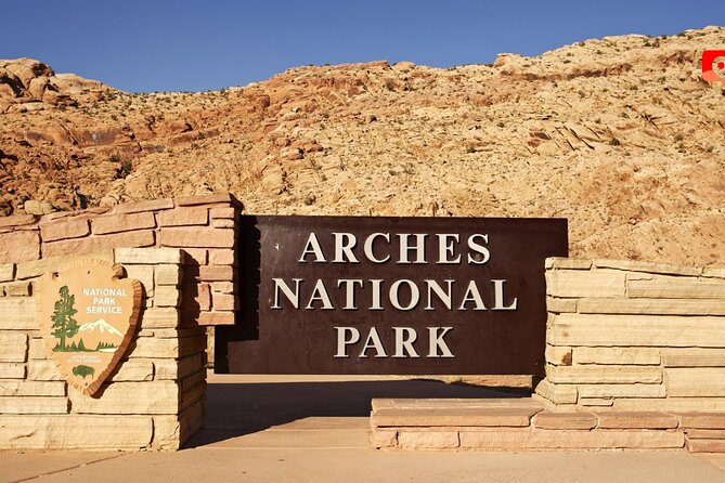 Self Guided Audio Driving Tour in Arches National Park - Value and logistics: the $19.99 price vs the real cost at the entrance