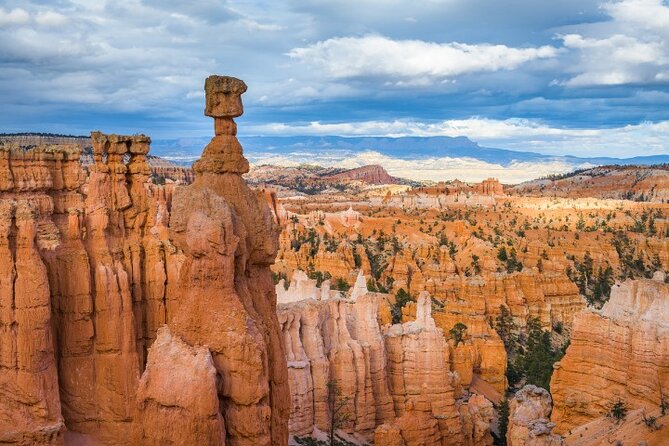 Self Guided Audio Tour Bundle for Utah's Mighty Five - Day 3 in Capitol Reef: 90 points and more than viewpoints