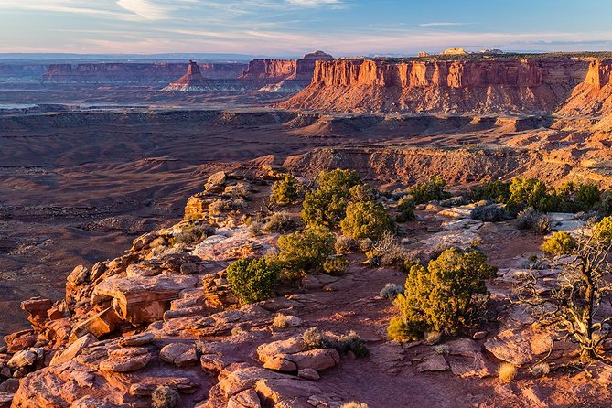 Sunrise photography in Dead Horse Point and Canyonlands National Park - What you’ll actually do with your camera (not just where to stand)