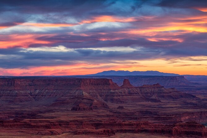 Sunset in Canyon Country Airplane Tour- 60 Min - Moab Valley and Spanish Valley: a quick aerial tour that keeps you on schedule