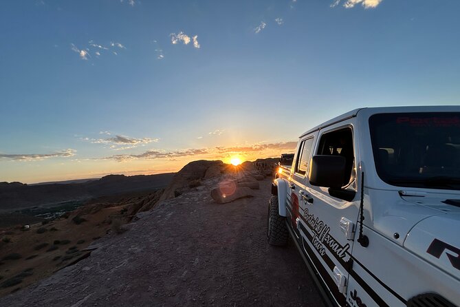 Sunset Private Off-Road Jeep Tour in Moab - Key points before you book