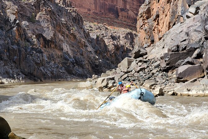 Westwater Canyon Full-Day Rafting Adventure from Moab - Westwater Canyon: Sock-It-To-Me, Class III/IV rapids, and canyon wildlife